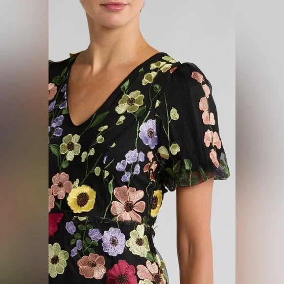 Adelyn Rae 3D Embroidered Floral Sheath Dress NWT - Picture 4 of 5